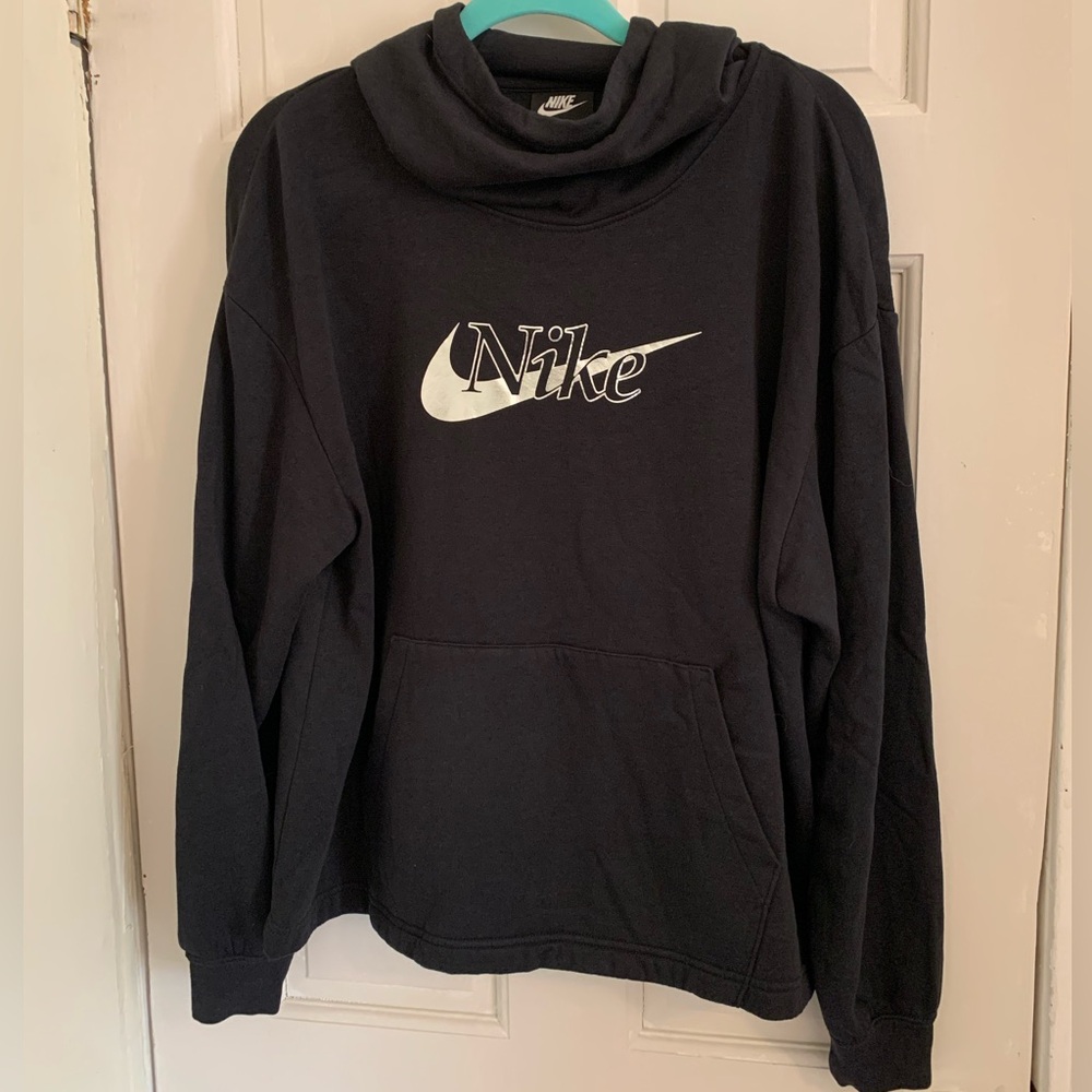 Nike Women’s Icon Clash Funnel Neck hoodie black metallic logo size large
